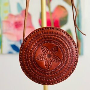 VTG Round Tooled Floral Leather Crossbody